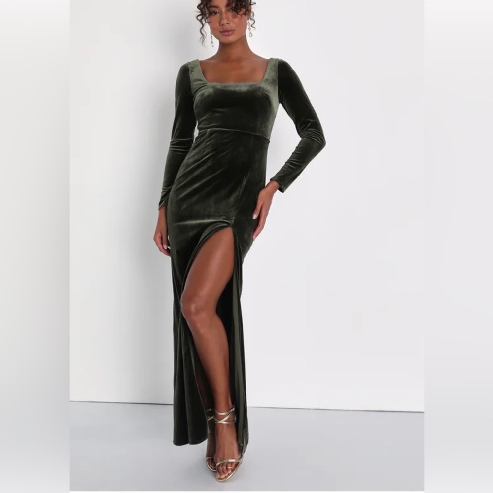 Lulu’s Olive Green Velvet Long Sleeve Maxi Dress